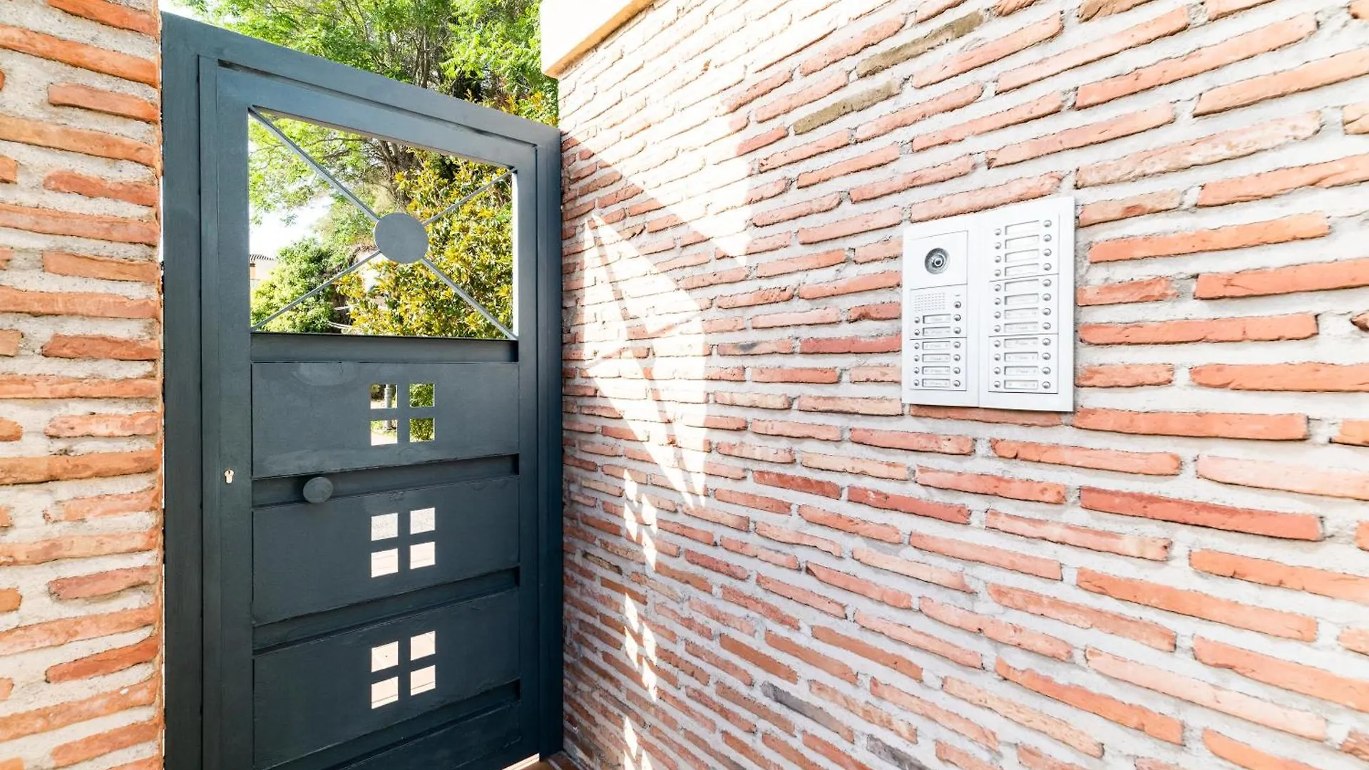 Rolando House, Free Parking Apartment Granada 0*,  Spain
